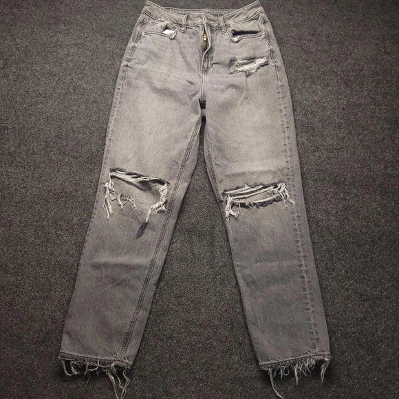 American Eagle Outfitters Black Distressed Straight Leg Jeans - Picture 1 of 4